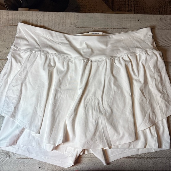 Old Navy Women's High Rise Powersoft Skort Go-Dry 4X White NWT! - Picture 3 of 16